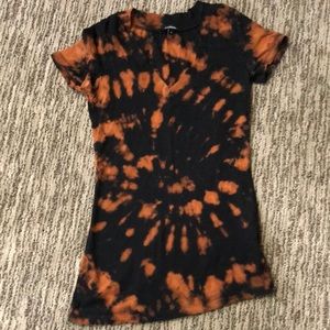 Black/Rust Tie Dye Tee